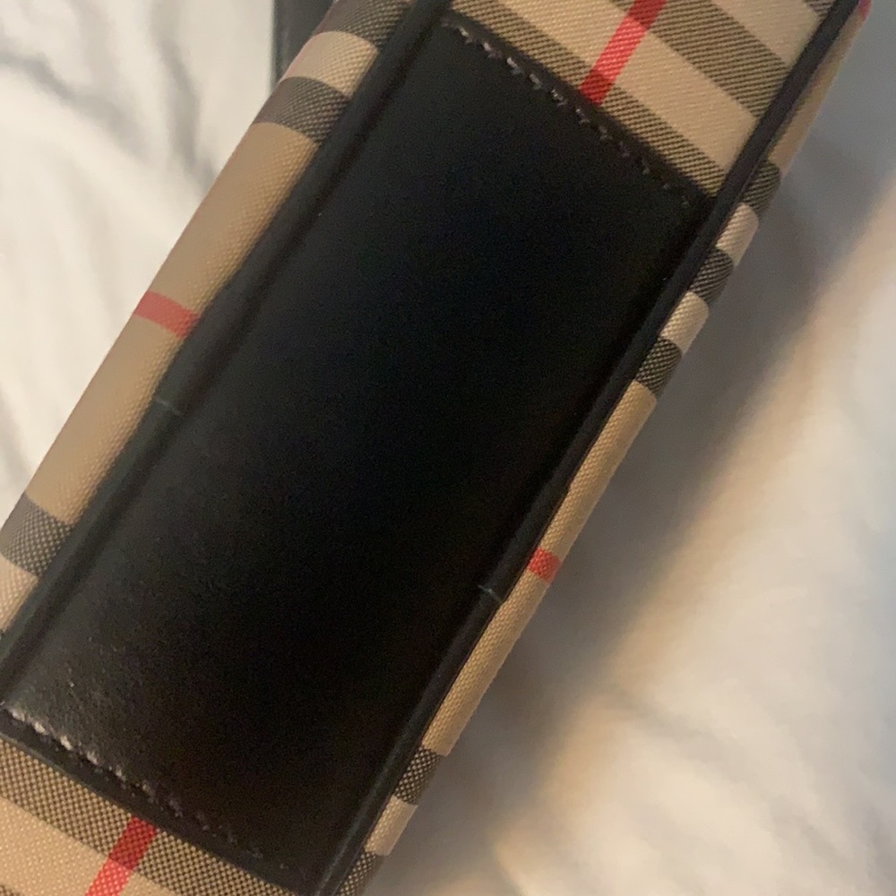 Burberry Small Vintage Check and Leather Camera Bag - Picture 4 of 8